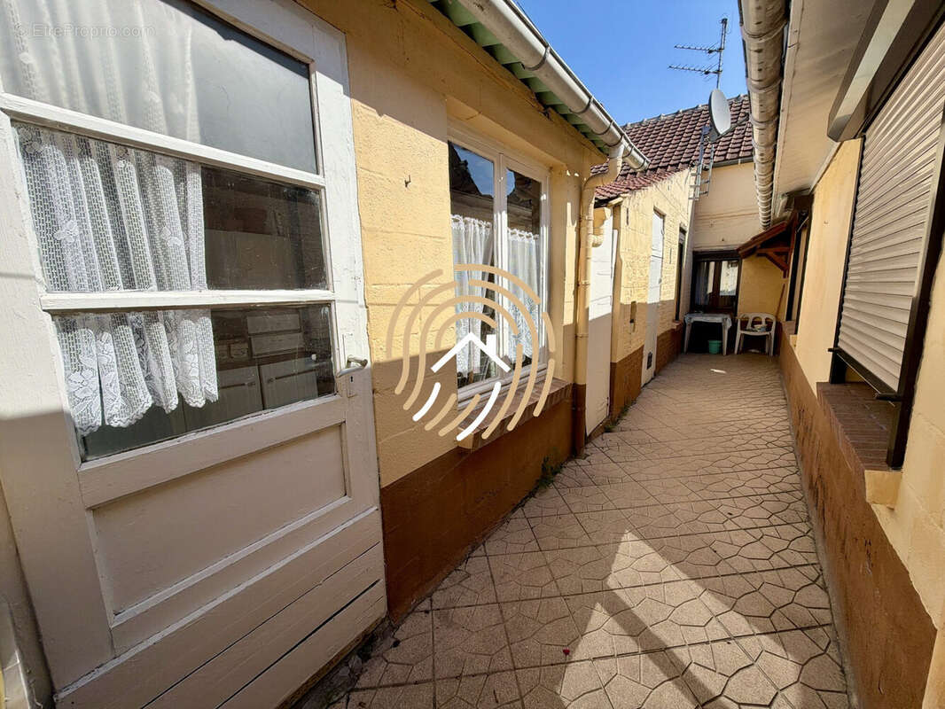 Maison 55 m² à Flers-En-Escrebieux  - photo 2