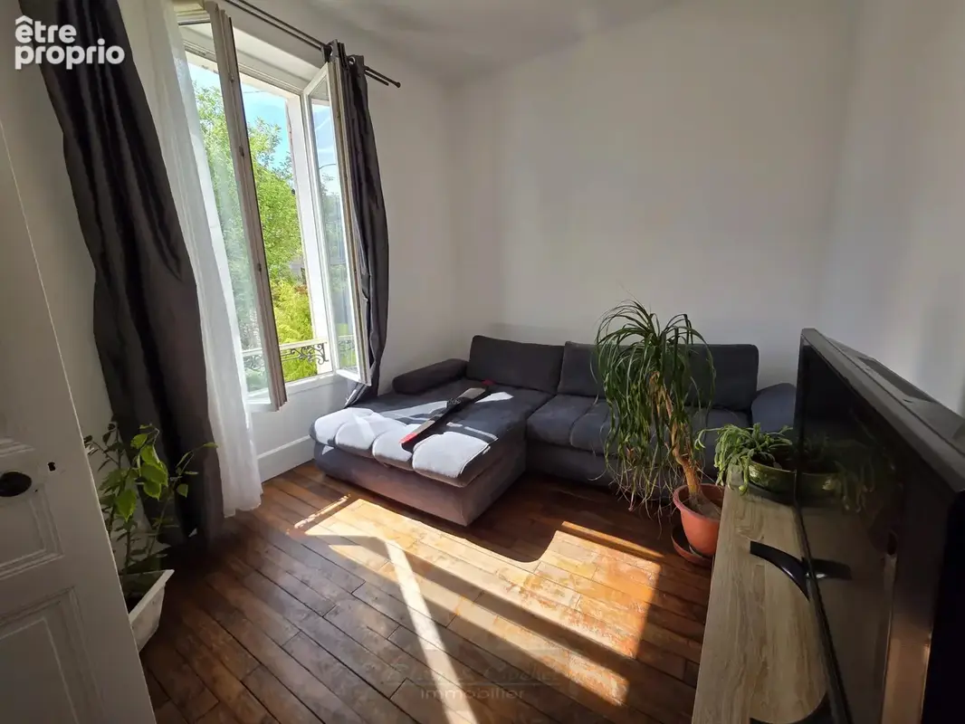Maison de caractère de 172 m² — Gare et commerces à pied - photo 6