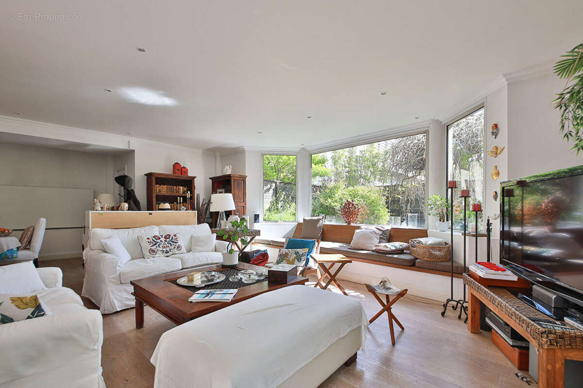Appartement à SURESNES