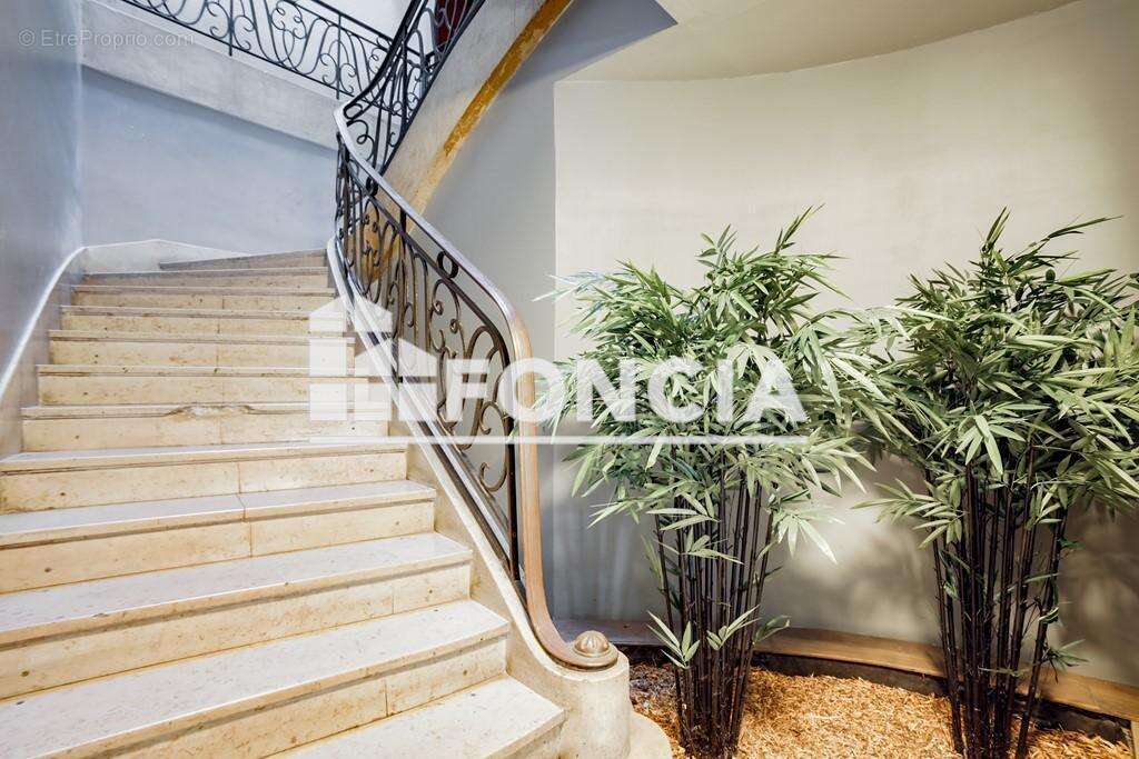 Vente - Appartement en résidence services - Studio - 16,85 m² - - photo 11