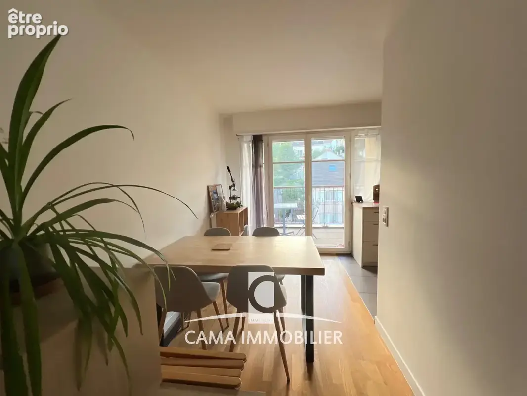 Très bel appartement de trois pièces à Buc, proche de la gare de Versailles Chantiers  ( 15mn à pied) , vue fo - photo 5