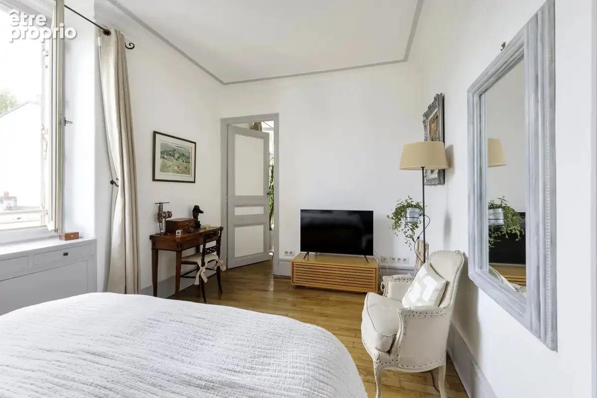 Neuilly Perronet - Voie privée - Appartement 3/4 chambres en dernier étage avec studio et chambre de service - photo 7