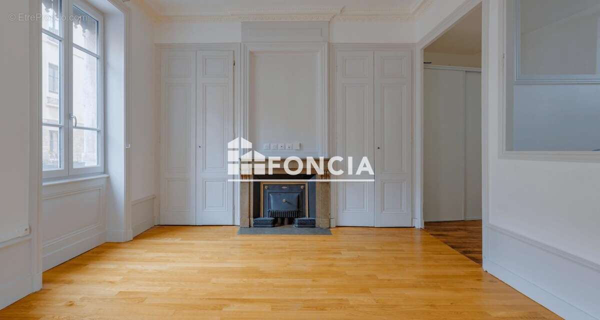 Appartement à LYON-1E