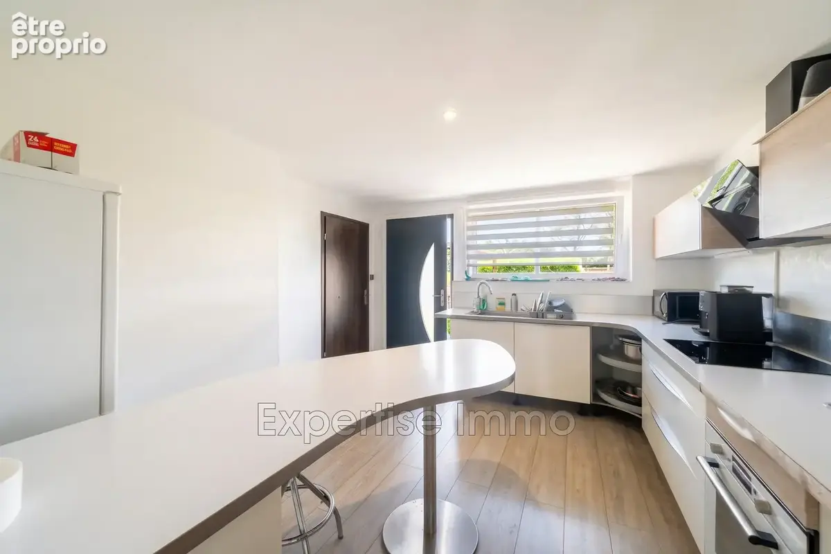 Maison 7 pièces 160 m² à vendre à Colmar (68000) - photo 4