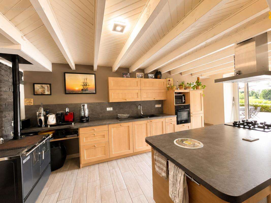 Maison 194 m² à Saint-Sylvestre  - photo 7
