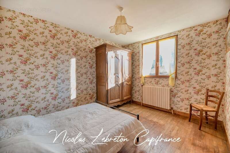 Maison à CHAMPSECRET