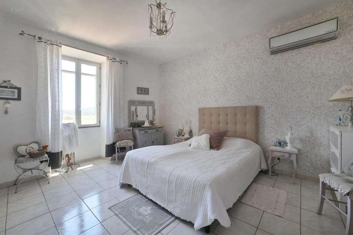 Maison à ROCHEFORT-DU-GARD