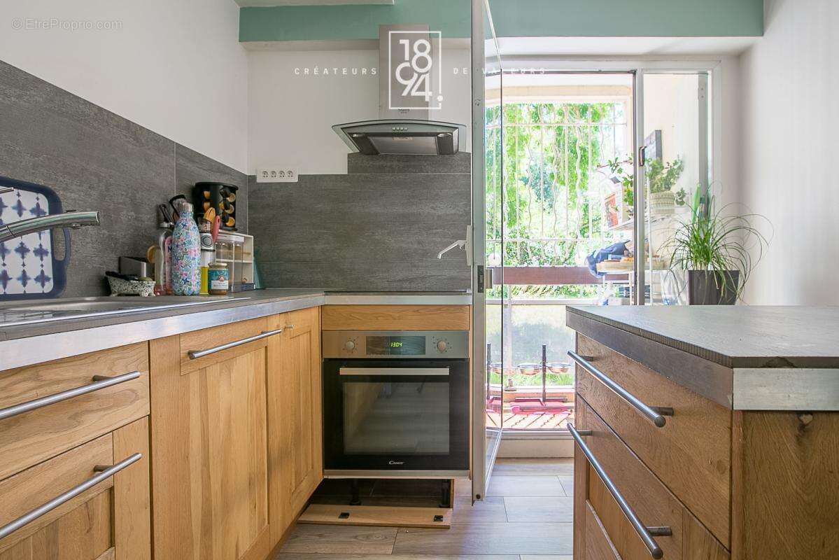 Appartement à MARSEILLE-8E