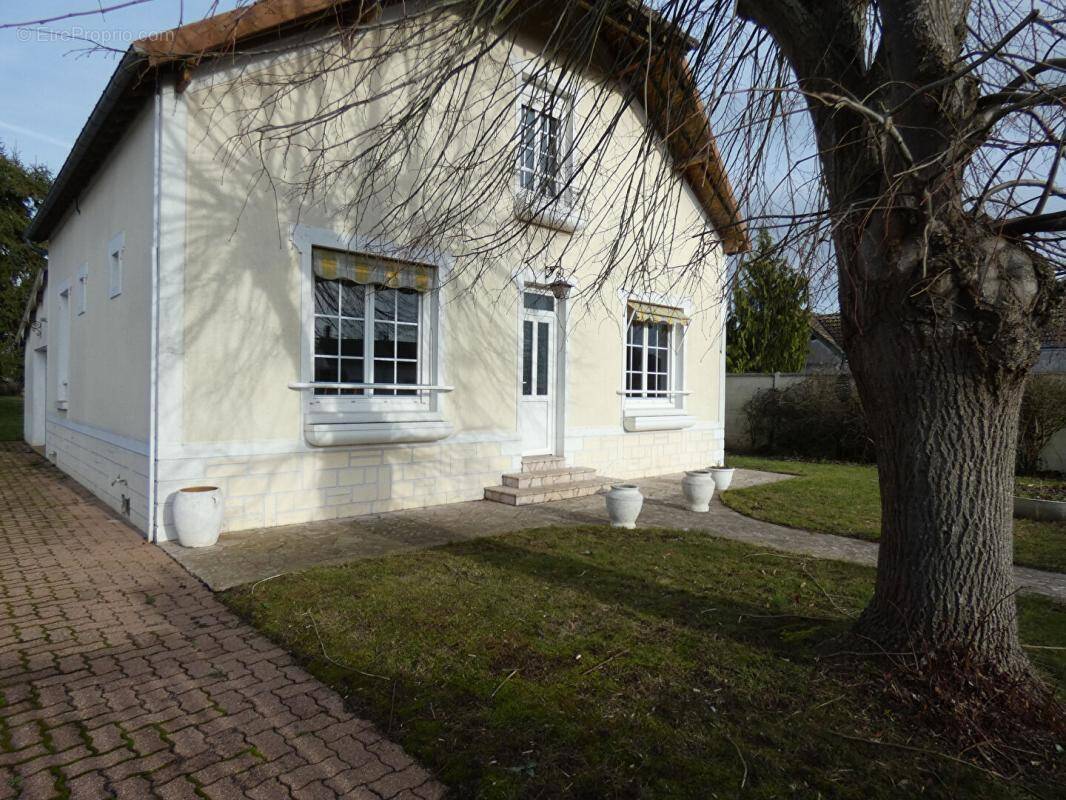 Maison à LA COUTURE-BOUSSEY
