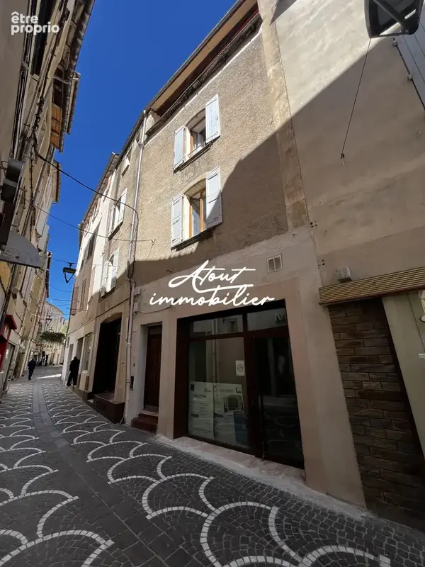 LODEVE - Appartement au dernier étage - photo 10