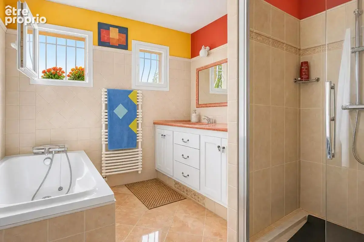Pourrières – propriété familiale avec deux habitations, piscine - photo 19