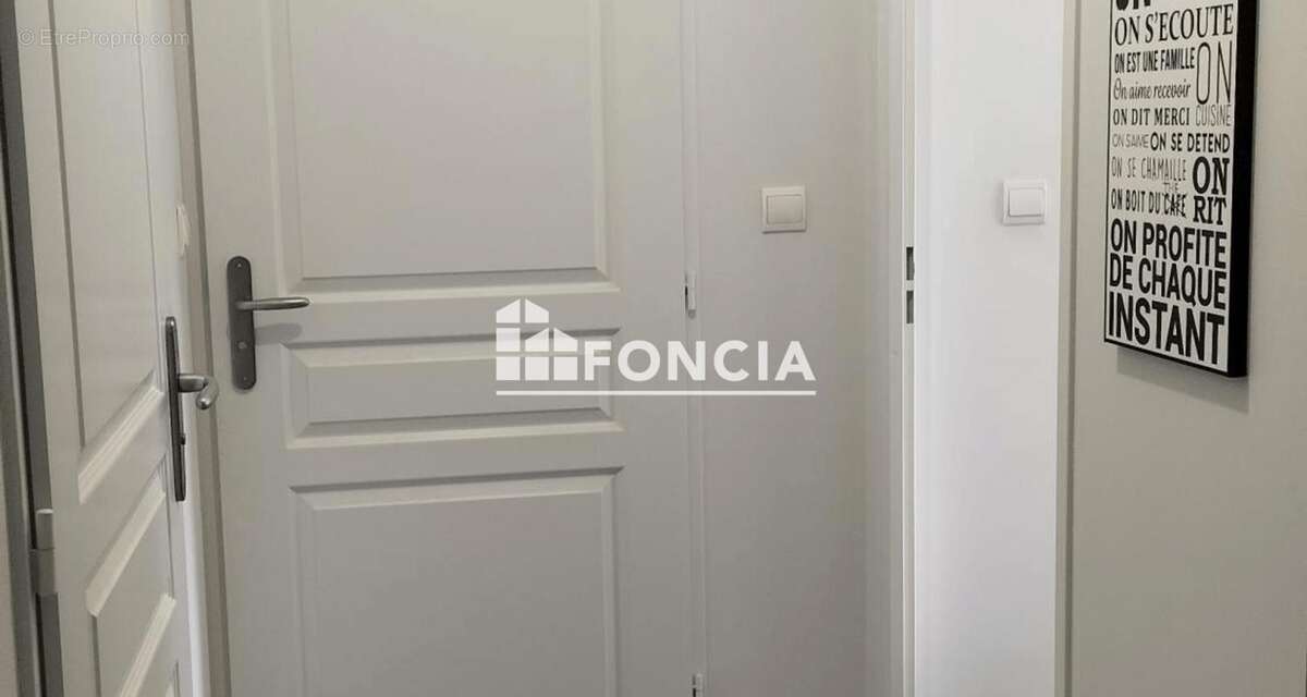 Appartement à HYERES