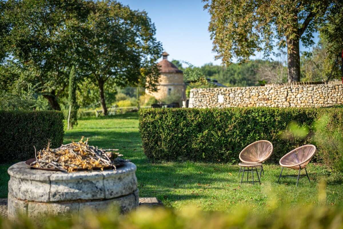 Maison à MONTAGNAC-LA-CREMPSE