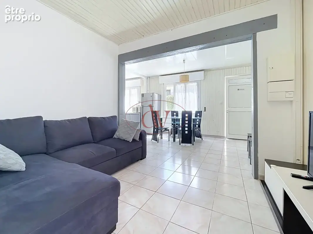 Immeuble de rapport / canet plage/ 5 appartements t2 + 1 appartement t3 / 213 m2 hab - photo 4