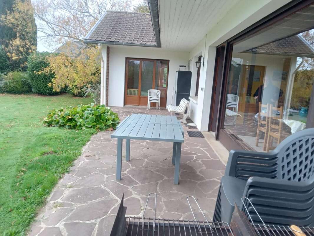 Maison à FRIVILLE-ESCARBOTIN