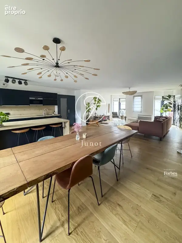 Lille - REPUBLIQUE-BEAUX ARTS - Appartement en duplex à vendre - 4 pièces - 148 m² - 3 chambres - Terrasse - Parking - Cave - photo 12