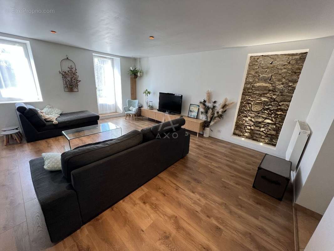 Maison à VIEILLEVIGNE