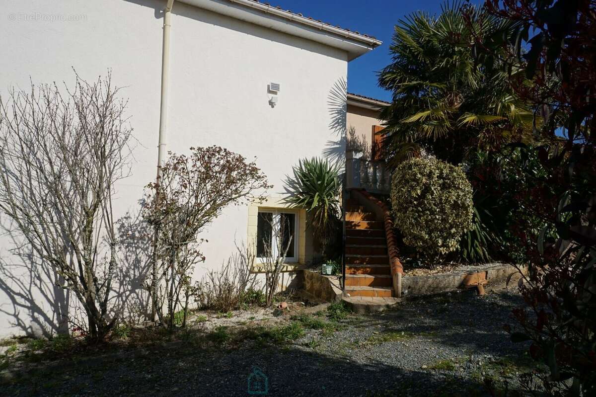 Maison à NANTHEUIL