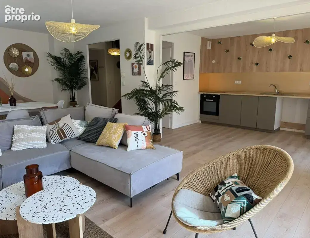 CARCASSONNE Résidence Di Castelli II maison rénovée et meublée avec 3 chambres jardin garage et piscine collective - photo 2