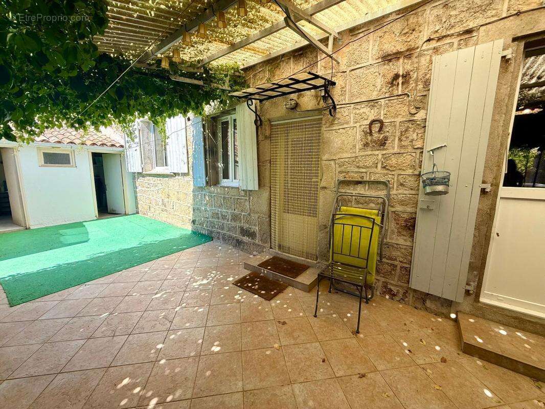 Maison à RIBES