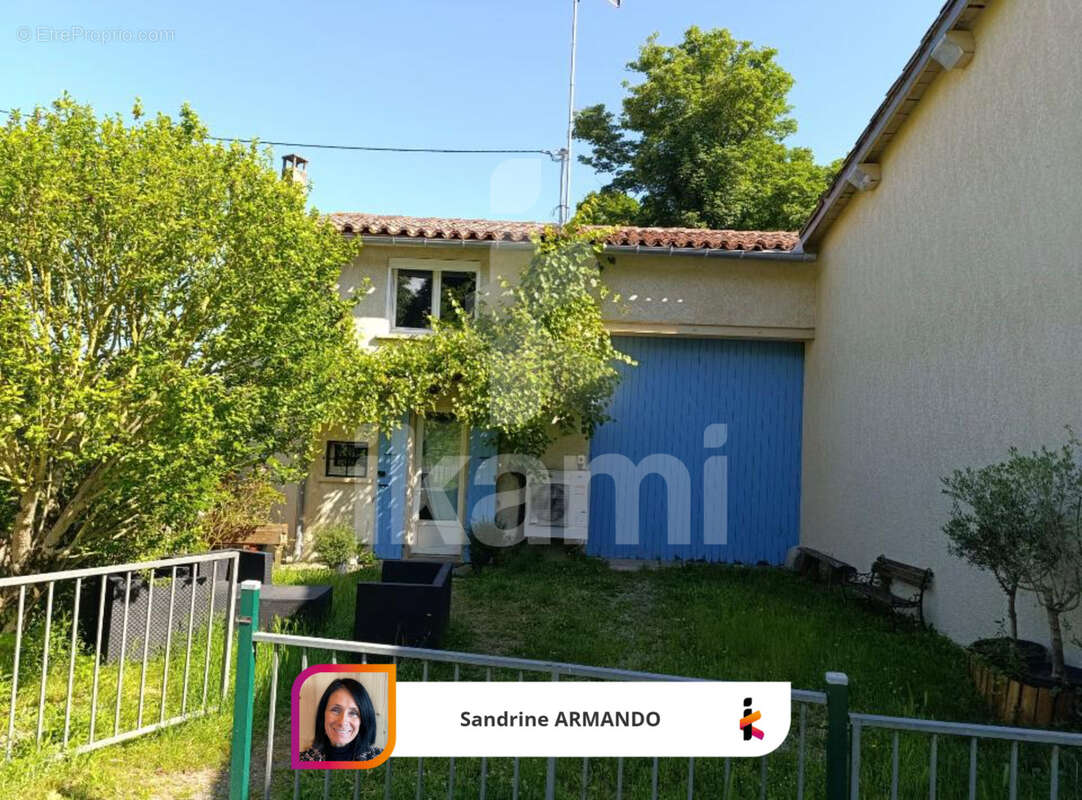 Maison à AIGUEFONDE