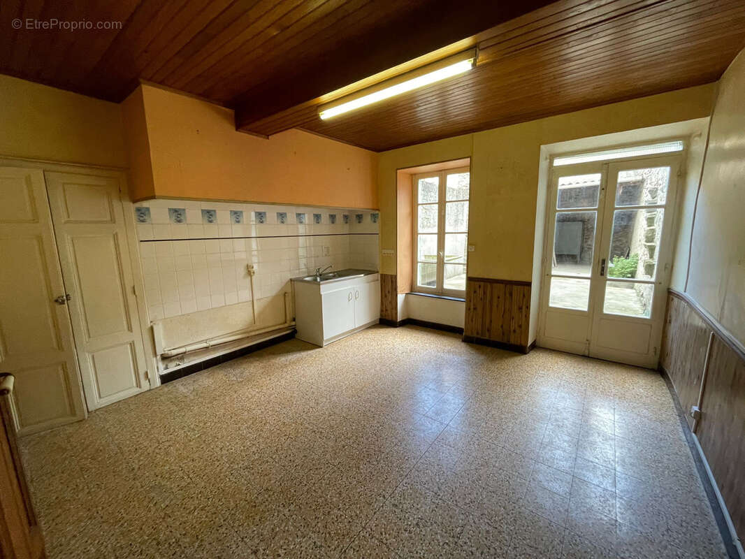 Maison à RIEUX-MINERVOIS