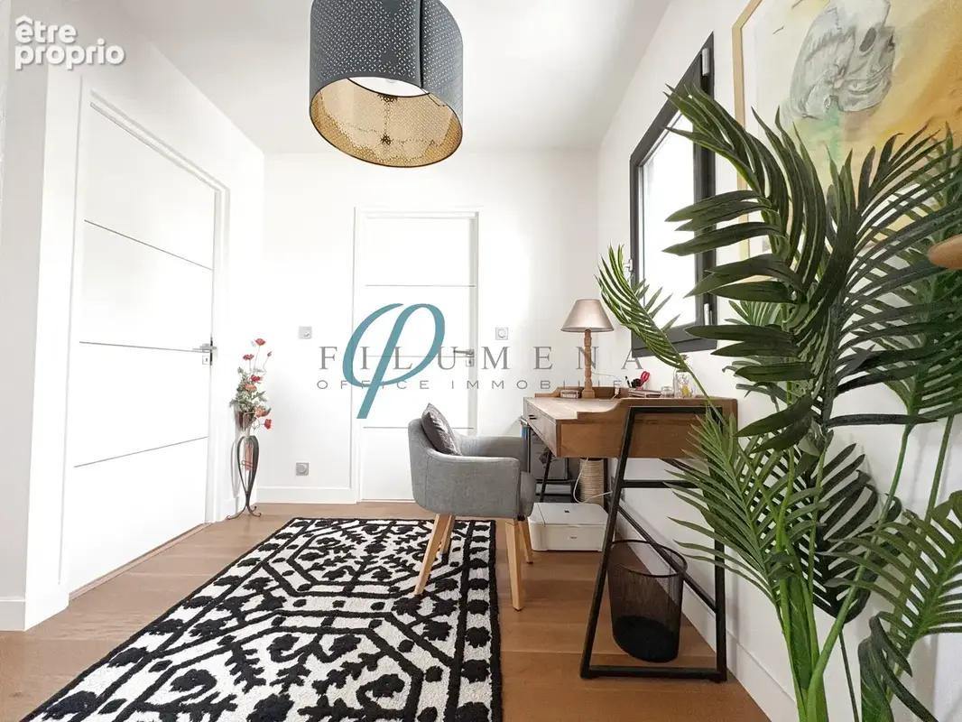À vendre, Maison contemporaine lumineuse et chaleureuse, située au calme. - photo 13