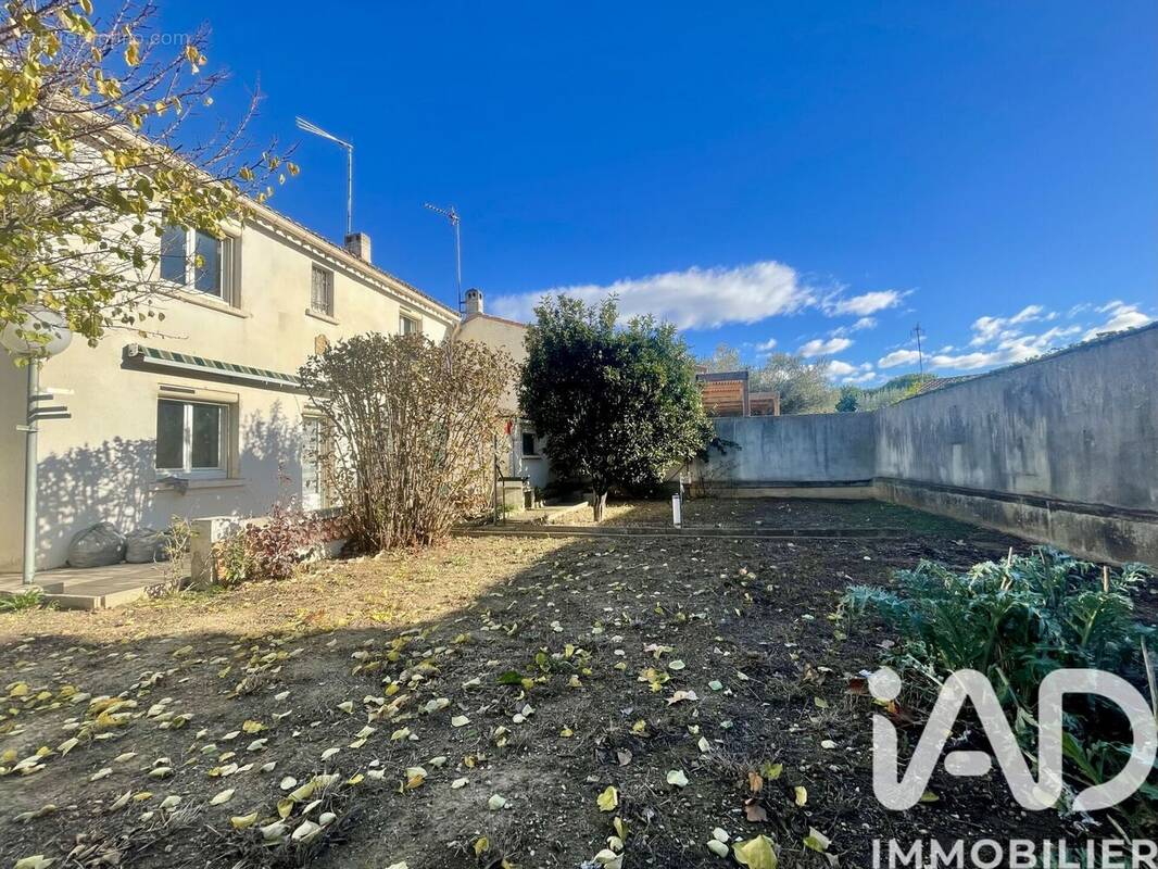 Photo 1 - Maison à SAINT-JUST