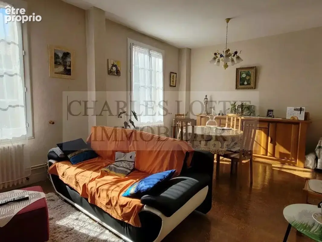 Immeuble de 3 logements, dépendances et jardin à Cahors. - photo 22