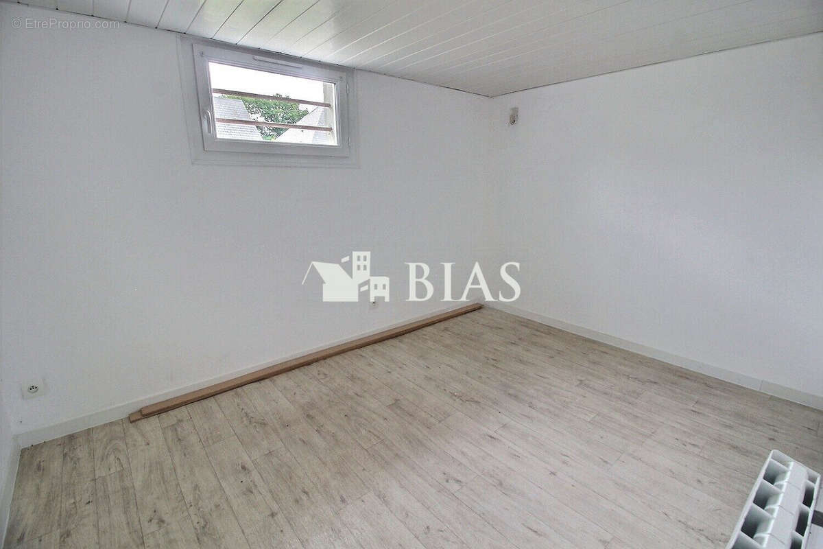 Maison à SAINT-OUEN-DE-THOUBERVILLE