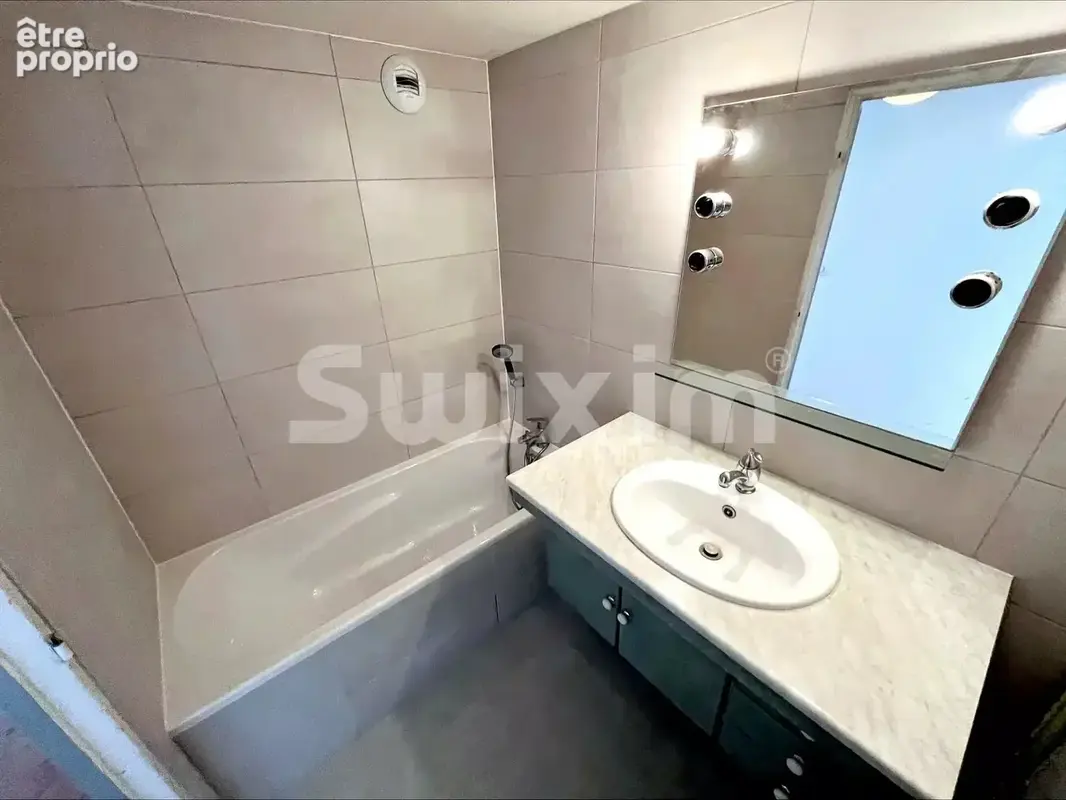 Vente t3 proche centre aix les bains - superbe vue dégagée sur château - photo 8