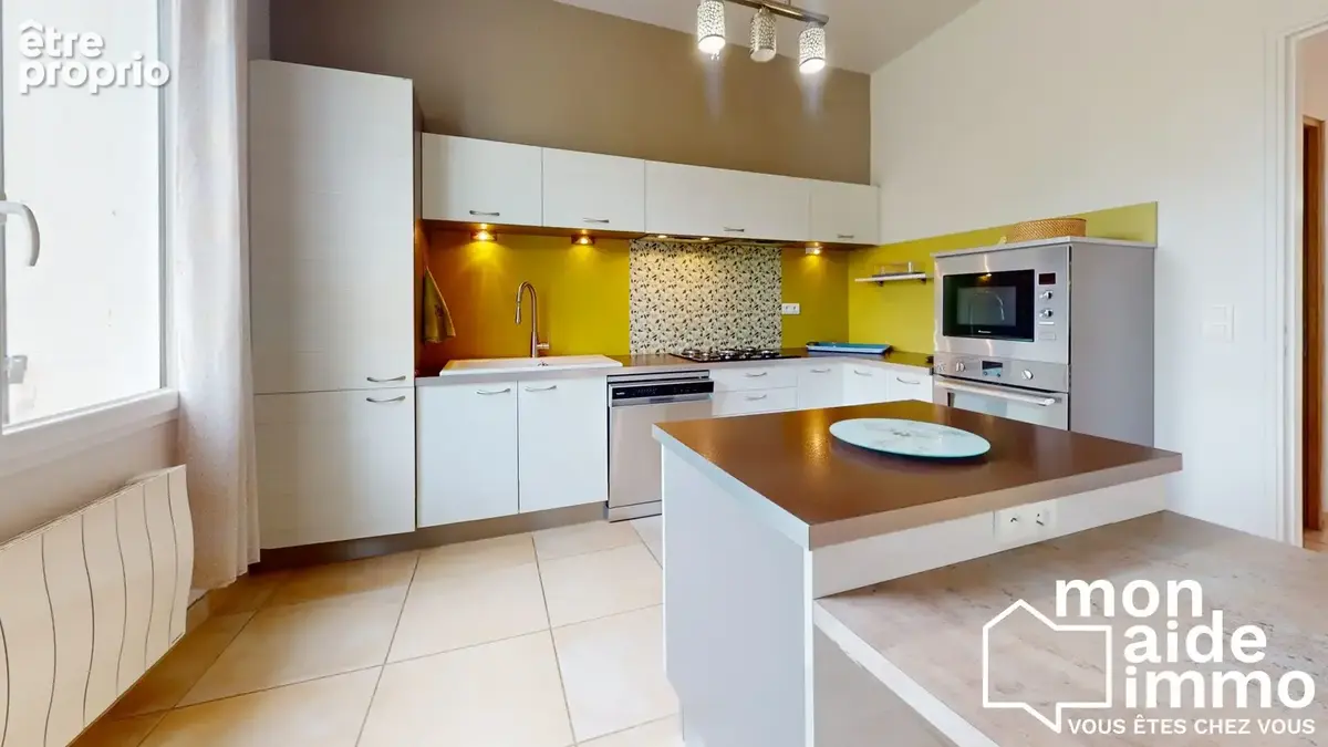 Maison 11 pièces 237 m² à vendre à Saint-Pey-De-Castets (33350) - photo 4