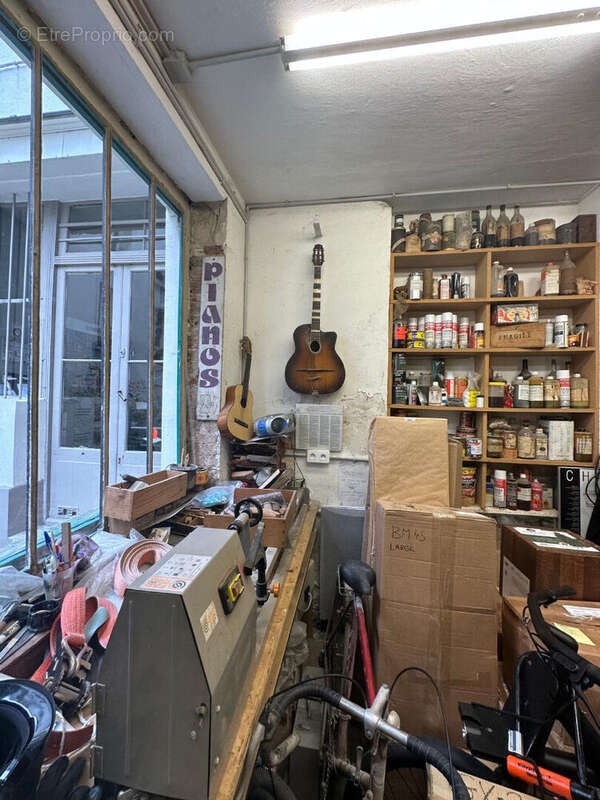 Commerce à PARIS-18E