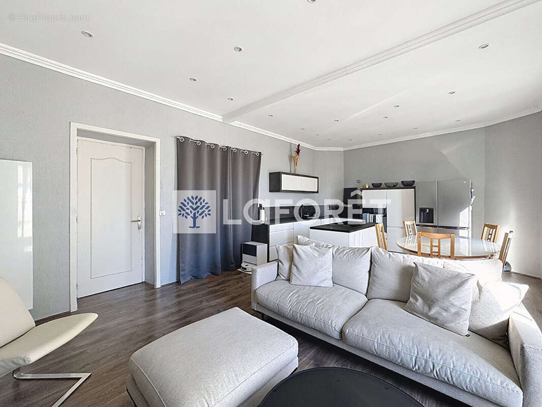 Appartement à BEAUSOLEIL