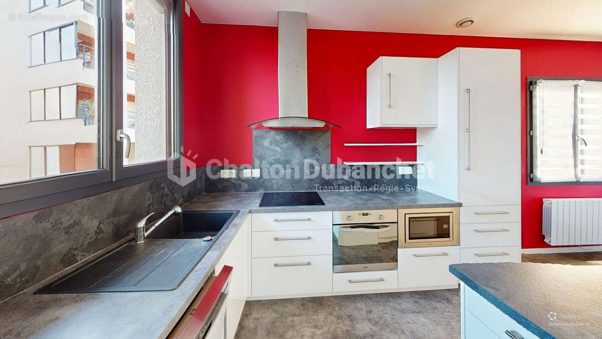 Appartement à LE COTEAU