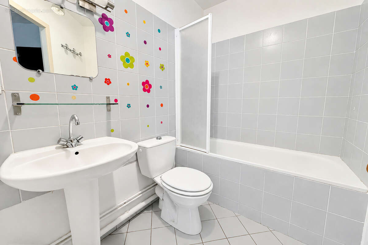 Studio avec place de parking et ascenseur - Proche centre ville - photo 7