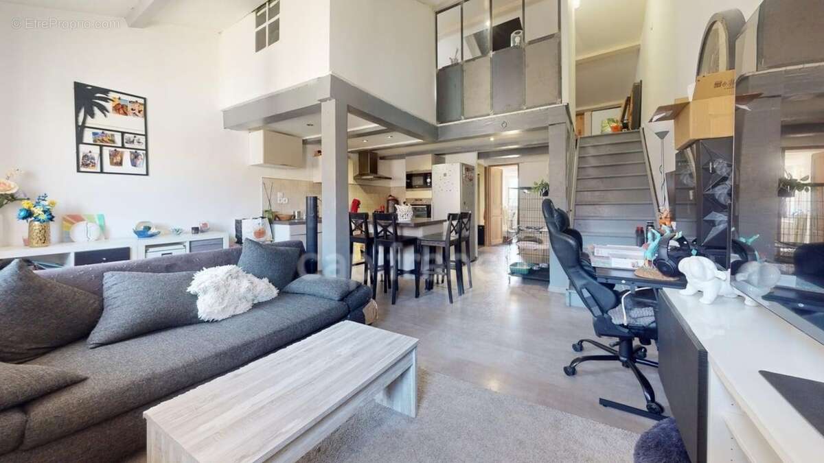 Appartement duplex T3 climatisé à Forcalqueiret – 53,30 m² Loi Carrez - photo 2