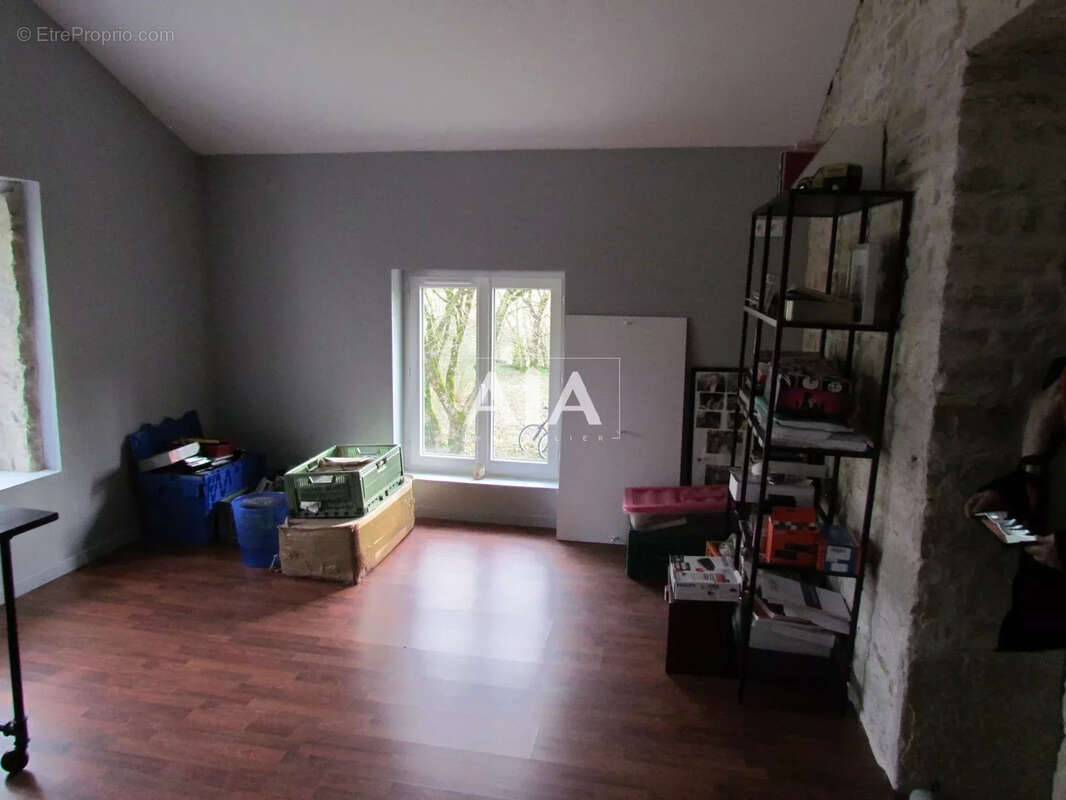 Appartement à SAINT-FRAIGNE