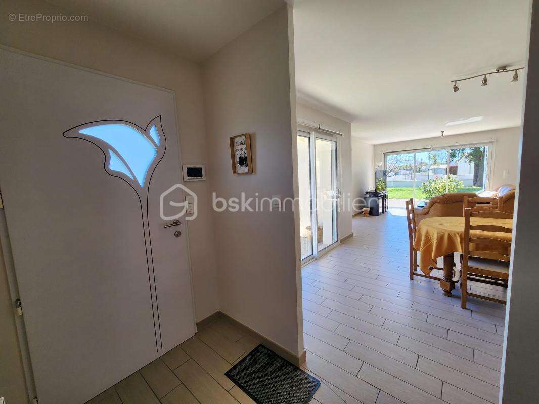 Maison à SAINT-GELAIS