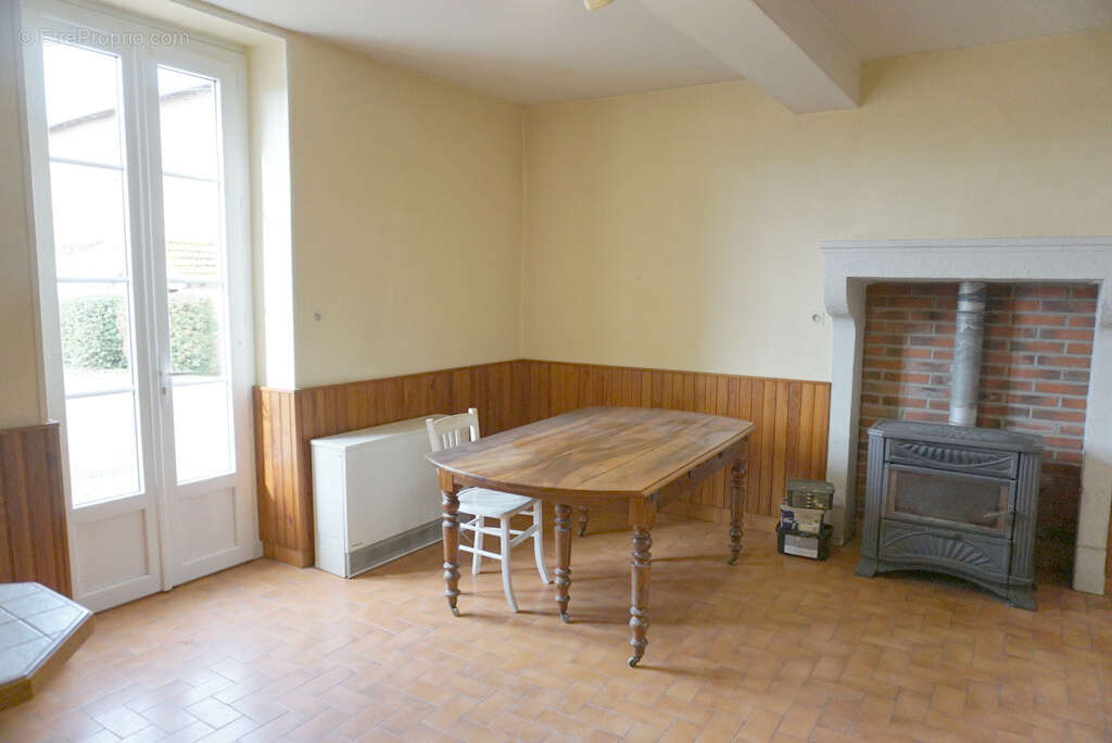 Maison à PARAY-LE-MONIAL
