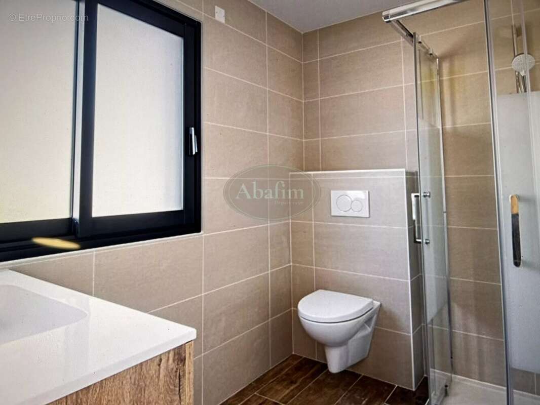 Maison à LA TURBALLE