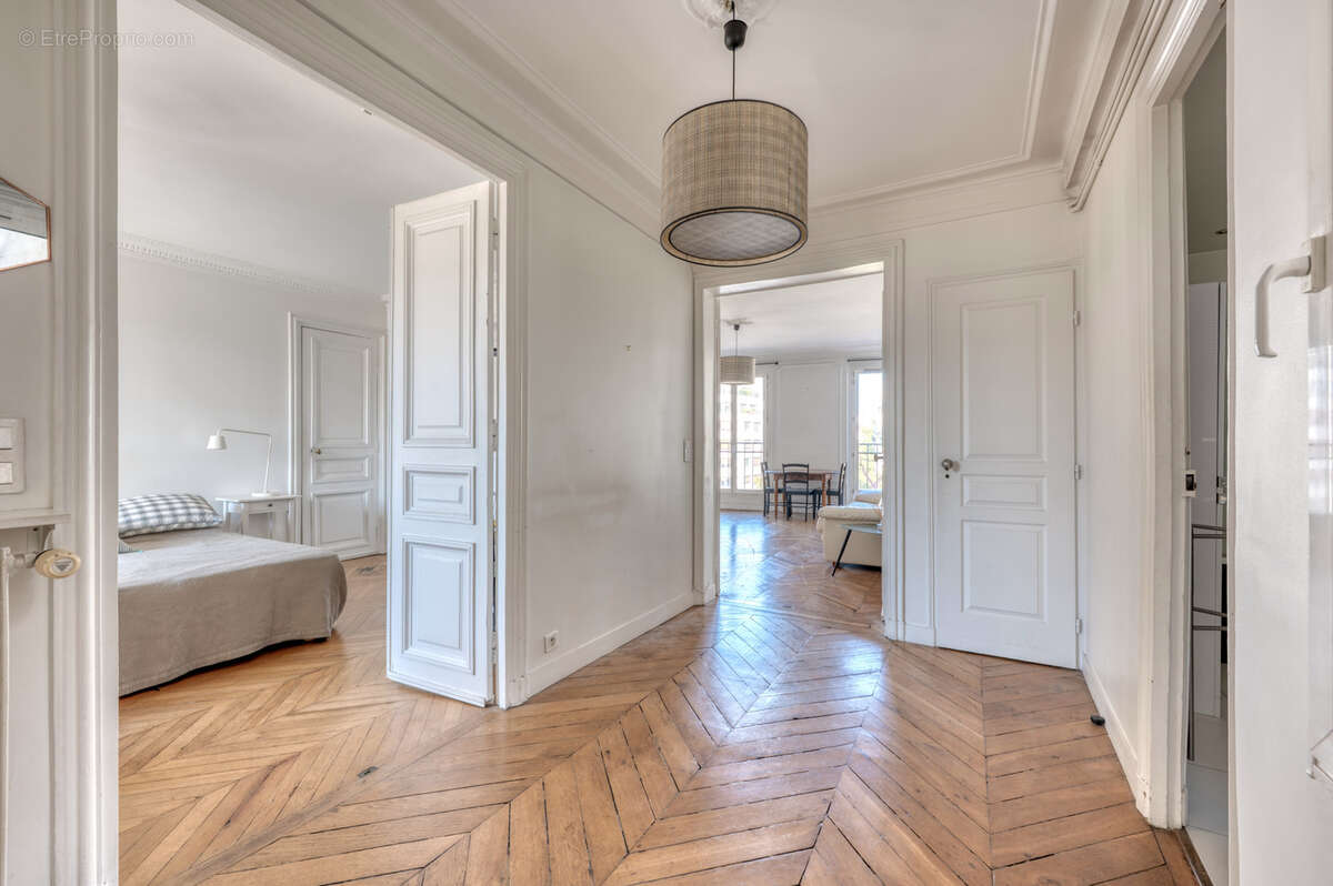 Appartement à PARIS-9E