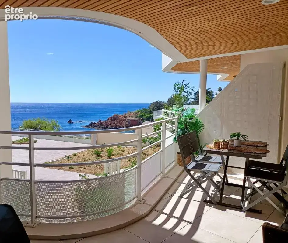  Vente Appartement 2 Pièces d'Exception – Vue Mer & Roches Rouges – Le Trayas (83530) - photo 5