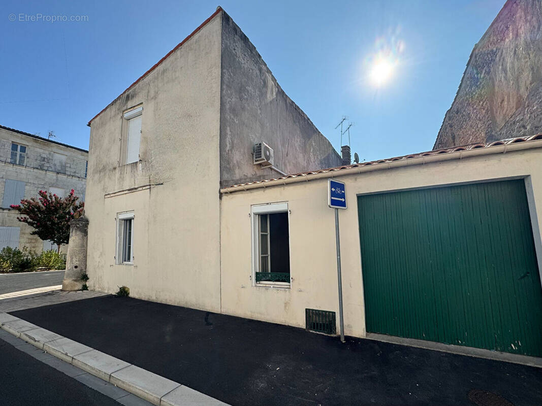 Maison à ROCHEFORT