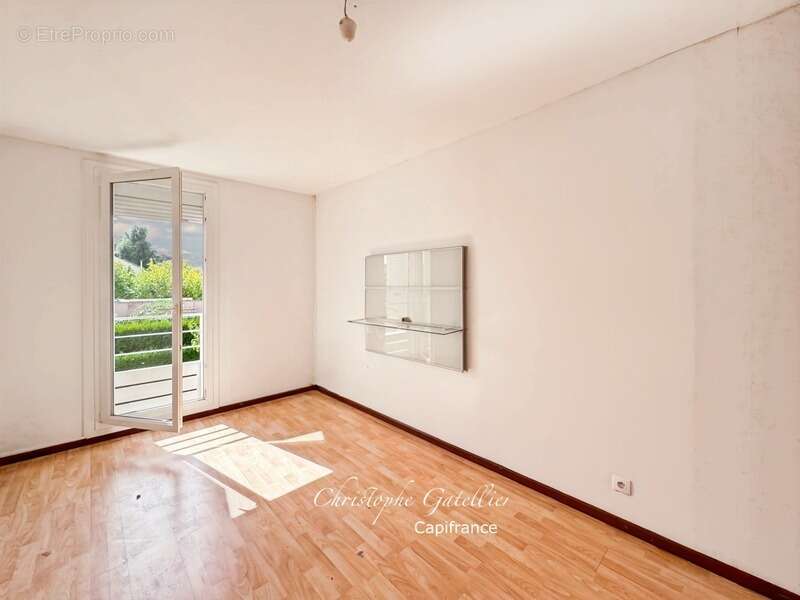 CENTRE VILLAGE - MAISON 4 pièces (3 chambres) - non Mitoyenne - photo 8