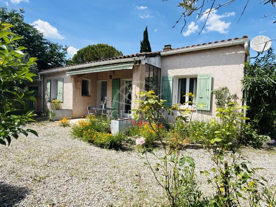 Maison à L'ISLE-SUR-LA-SORGUE