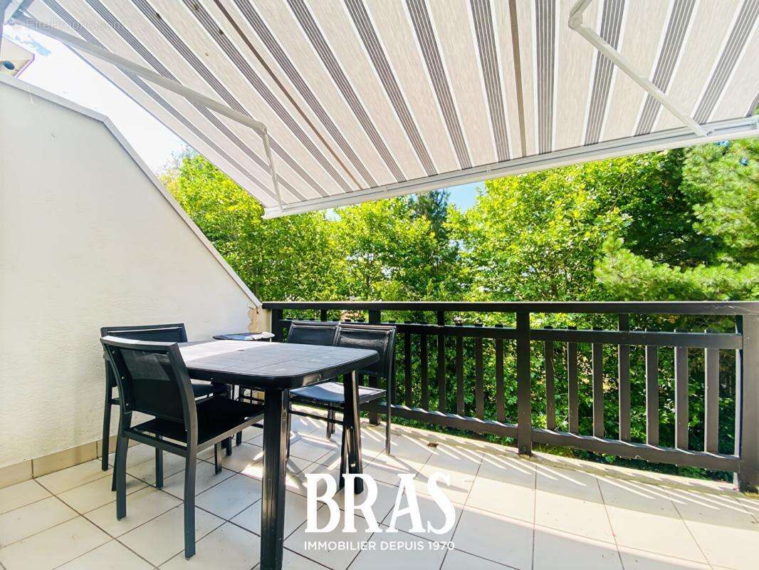 A vendre LA BAULE-LES PINS - 2 pièces - Dernier étage - Terrasse -Double parking - À 300 m de la plage - photo 6