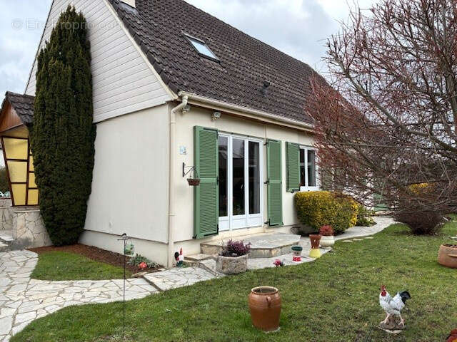 Maison à LE MEE-SUR-SEINE