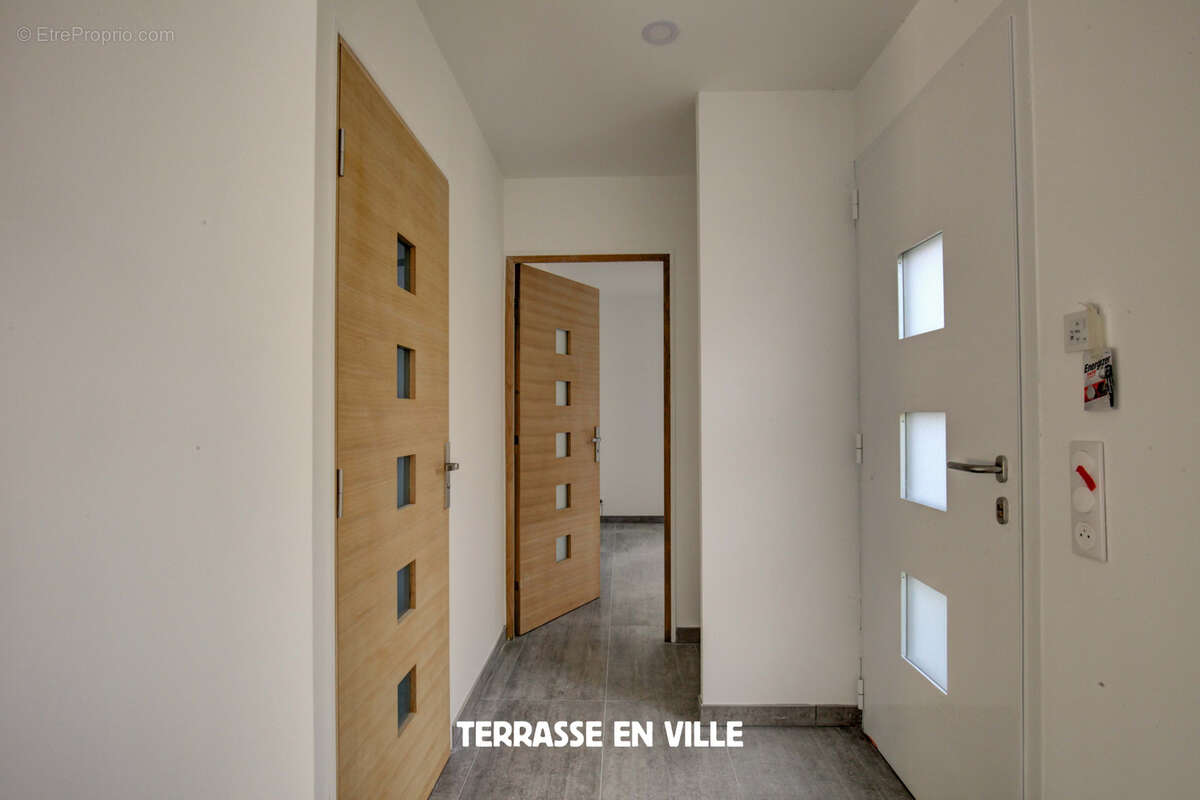 Maison à MEYRARGUES