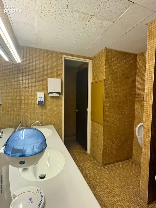Bureaux à vendre - 849 m2 - Nancy - photo 11